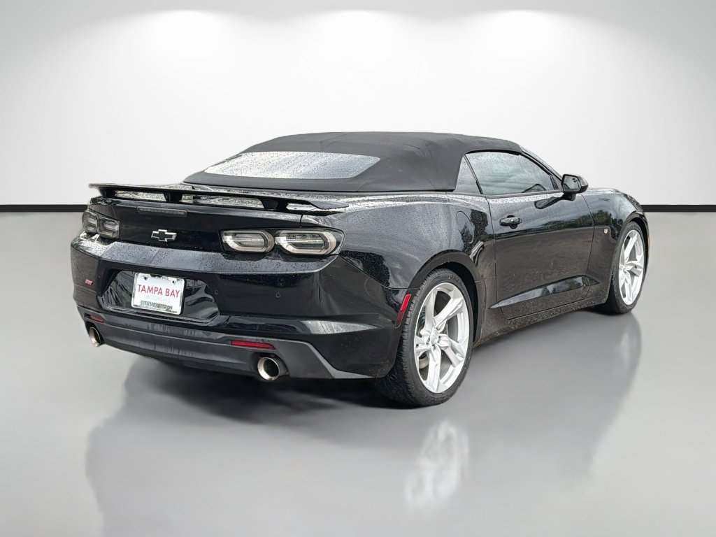 Used 2020 Chevrolet Camaro SS RWD image 3