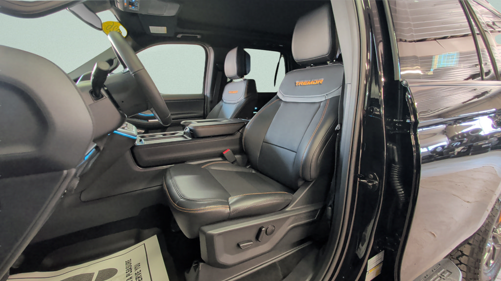 Used 2026 Ford Expedition Tremor AWD/4WD image 26