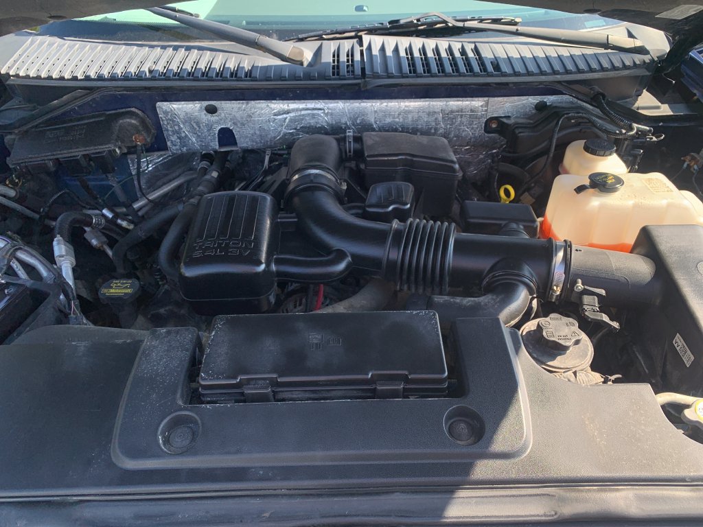 Used 2012 Ford Expedition XLT AWD/4WD image 28