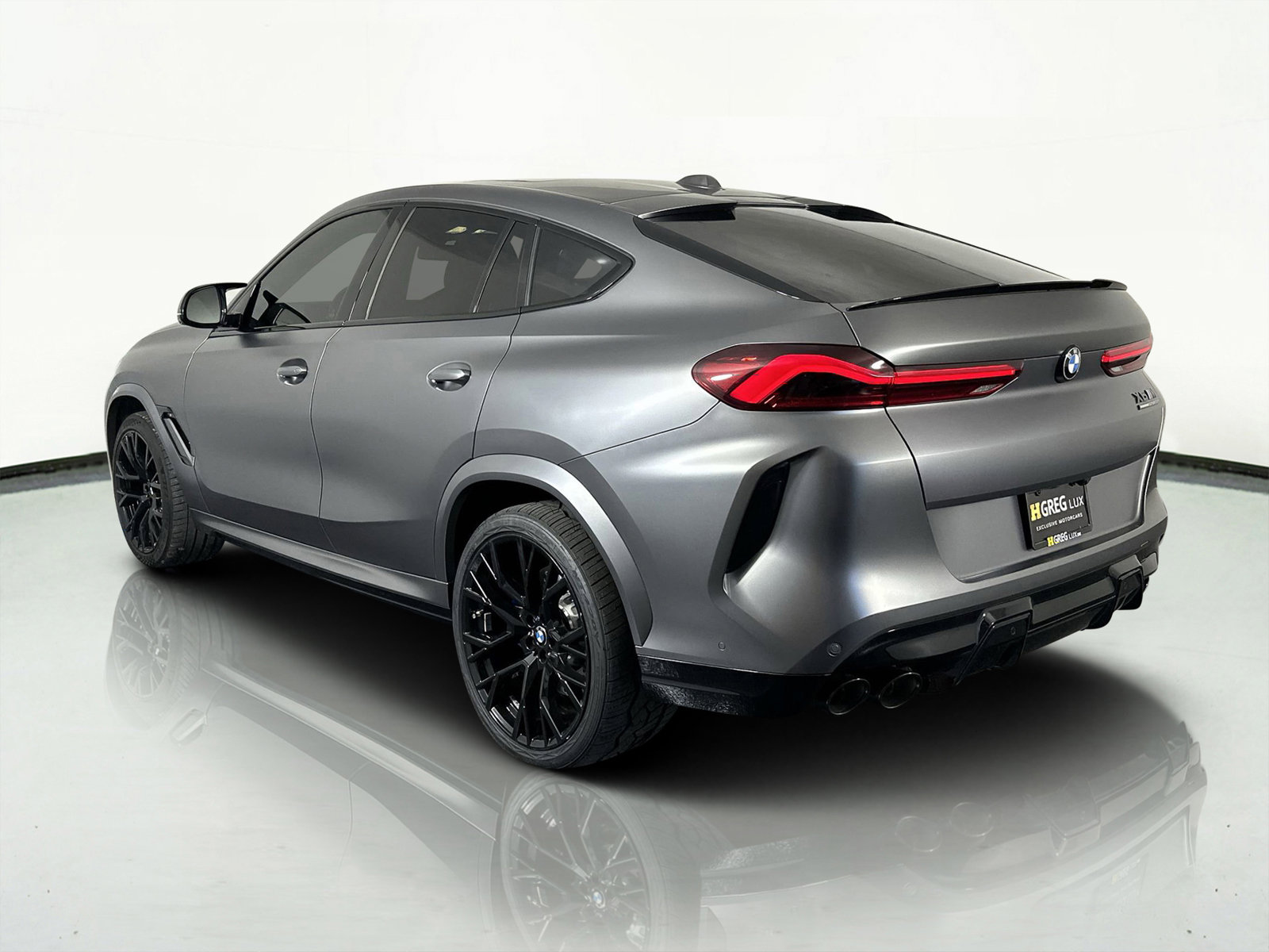 Used 2025 BMW X6 M Competition w/ Executive Package image 6