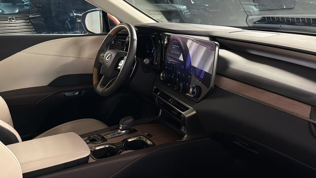 Certified 2024 Lexus RX 350h w/ Cold Area Package AWD/4WD image 11