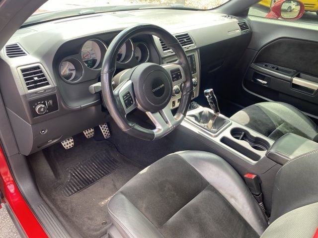 Used 2012 Dodge Challenger SRT8 RWD image 12