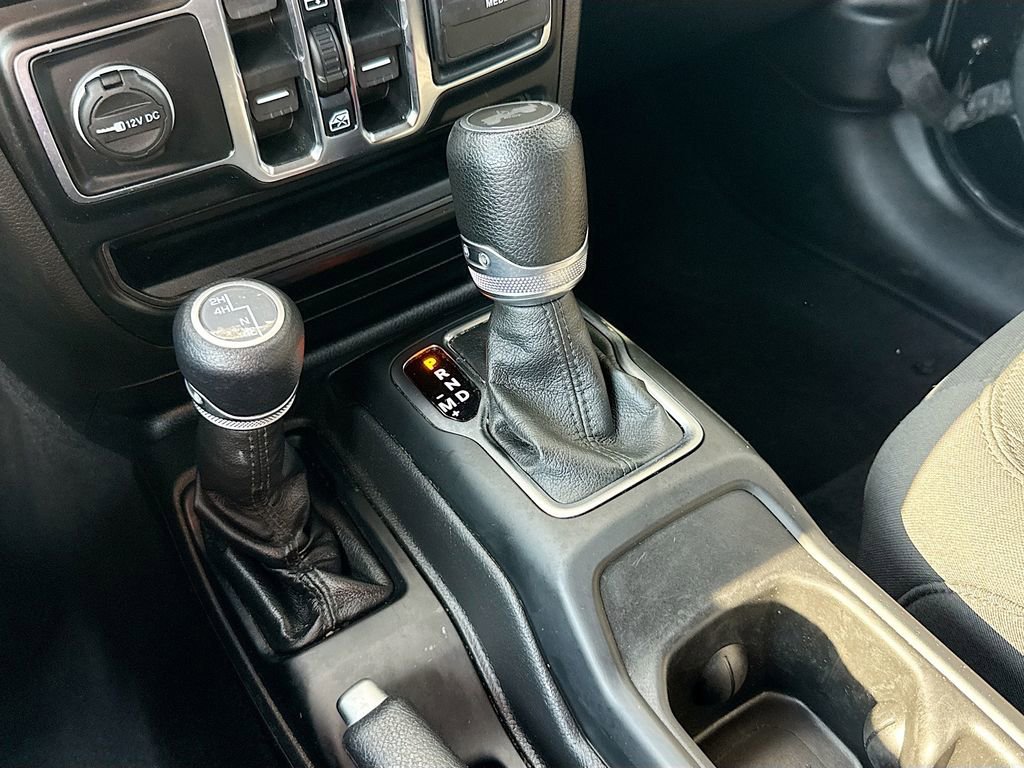 Used 2022 Jeep Wrangler Unlimited Sport AWD/4WD image 18