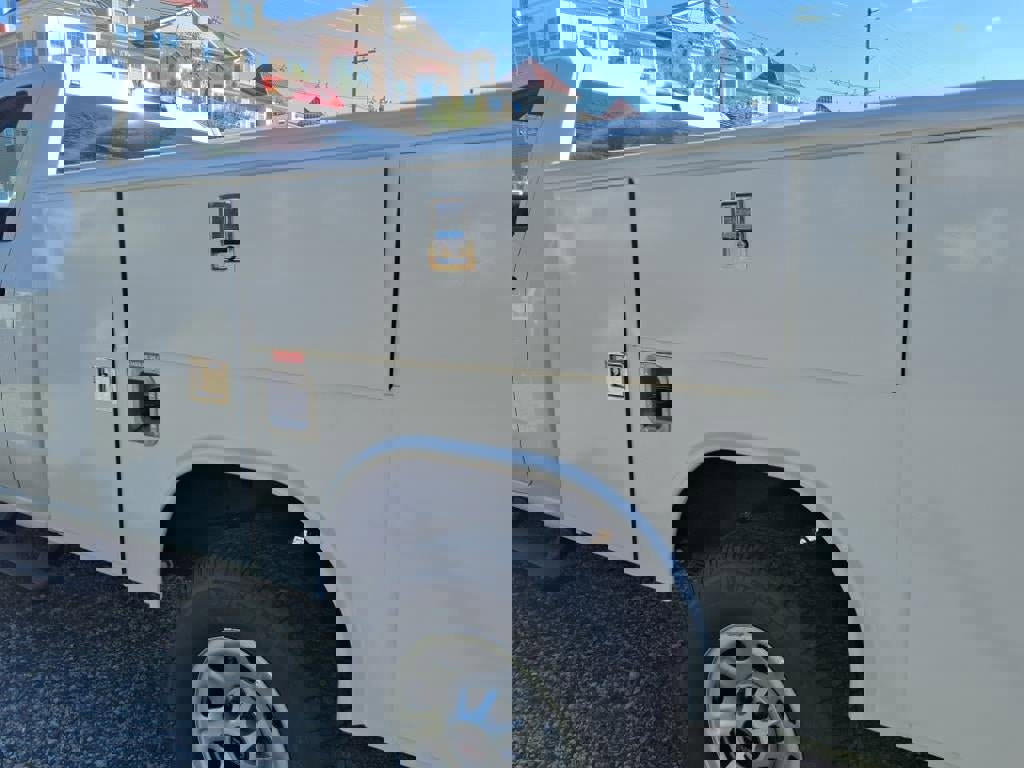 New 2025 GMC Sierra 2500 Pro w/ Snow Plow Prep/Camper Package image 11