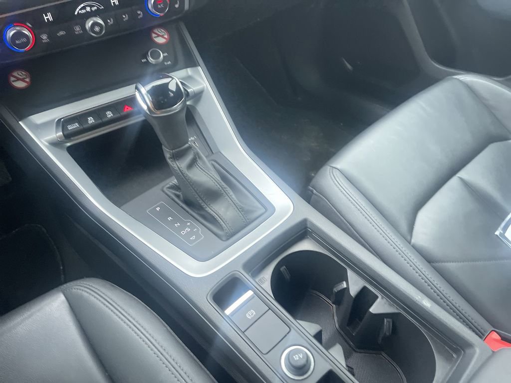 Used 2025 Audi Q3 2.0T Premium image 31