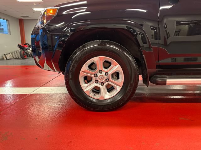 Used 2024 Toyota 4Runner SR5 Premium w/ Moonroof Package AWD/4WD image 28