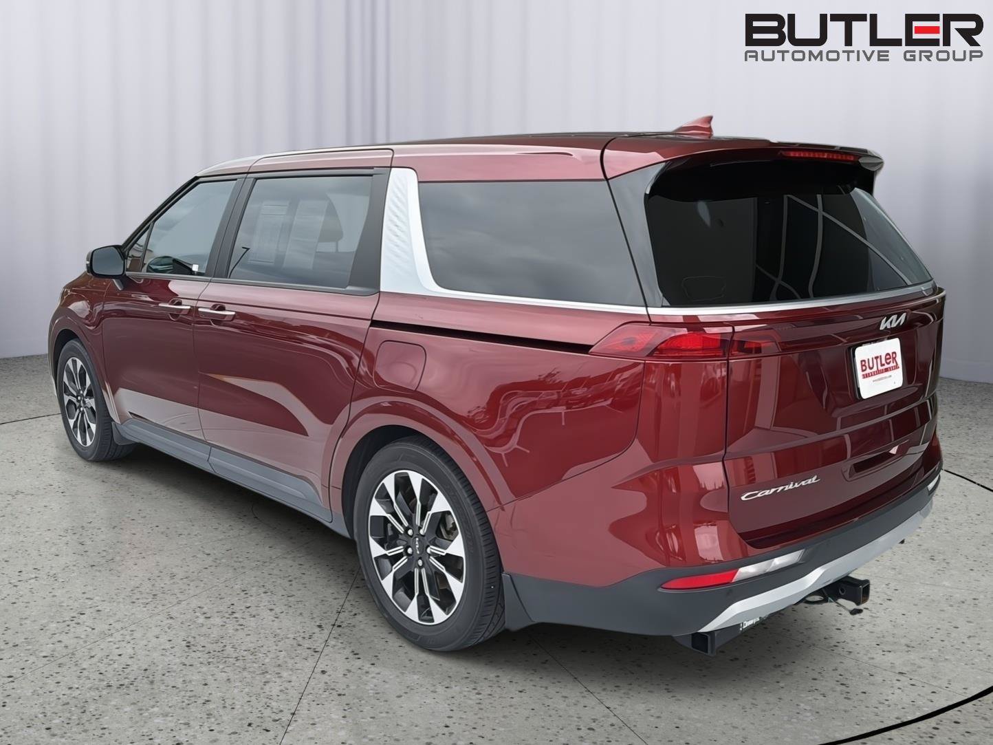Used 2022 Kia Carnival EX FWD image 4