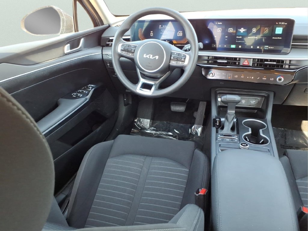 Used 2026 Kia K5 LXS FWD image 6