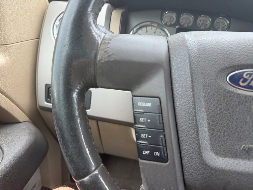 Used 2010 Ford F150 XLT AWD/4WD image 16