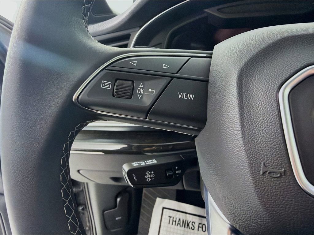 Certified 2025 Audi Q7 2.0T Premium w/ Convenience Plus Package image 11