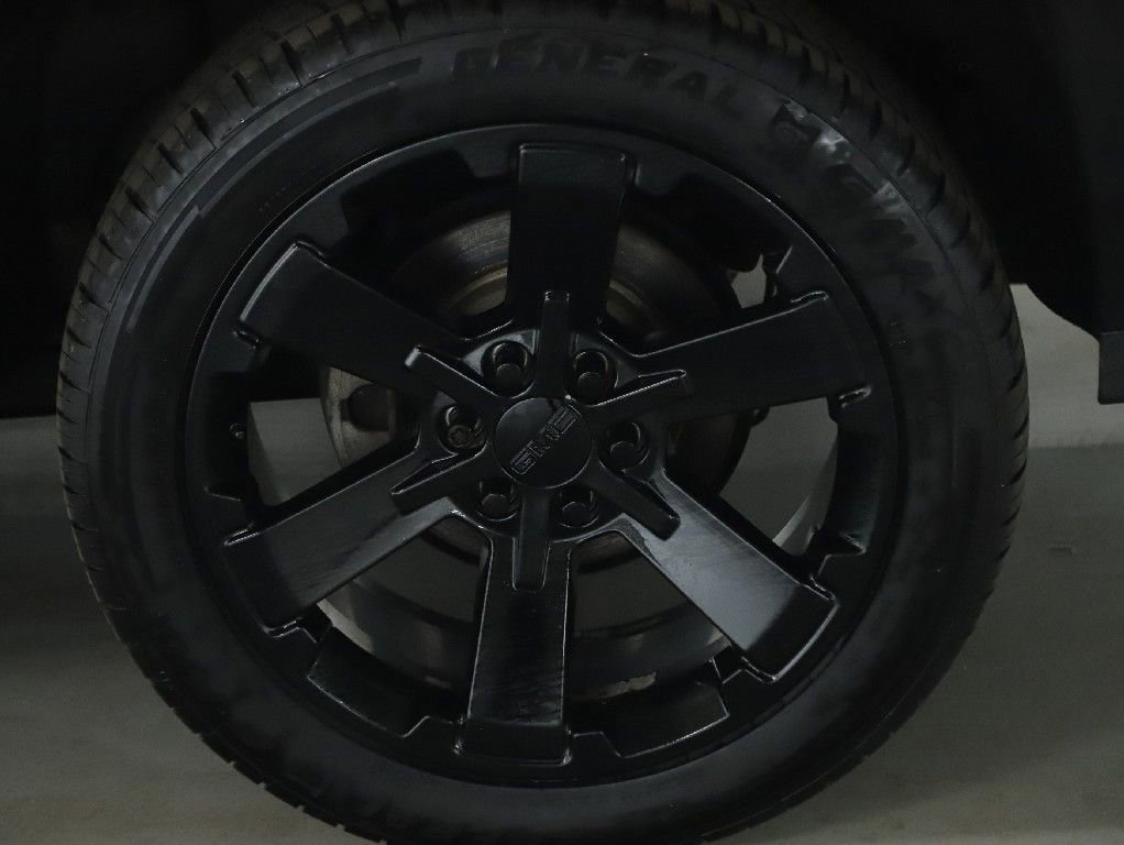 Used 2019 GMC Yukon XL SLT w/ Graphite Performance Edition image 42