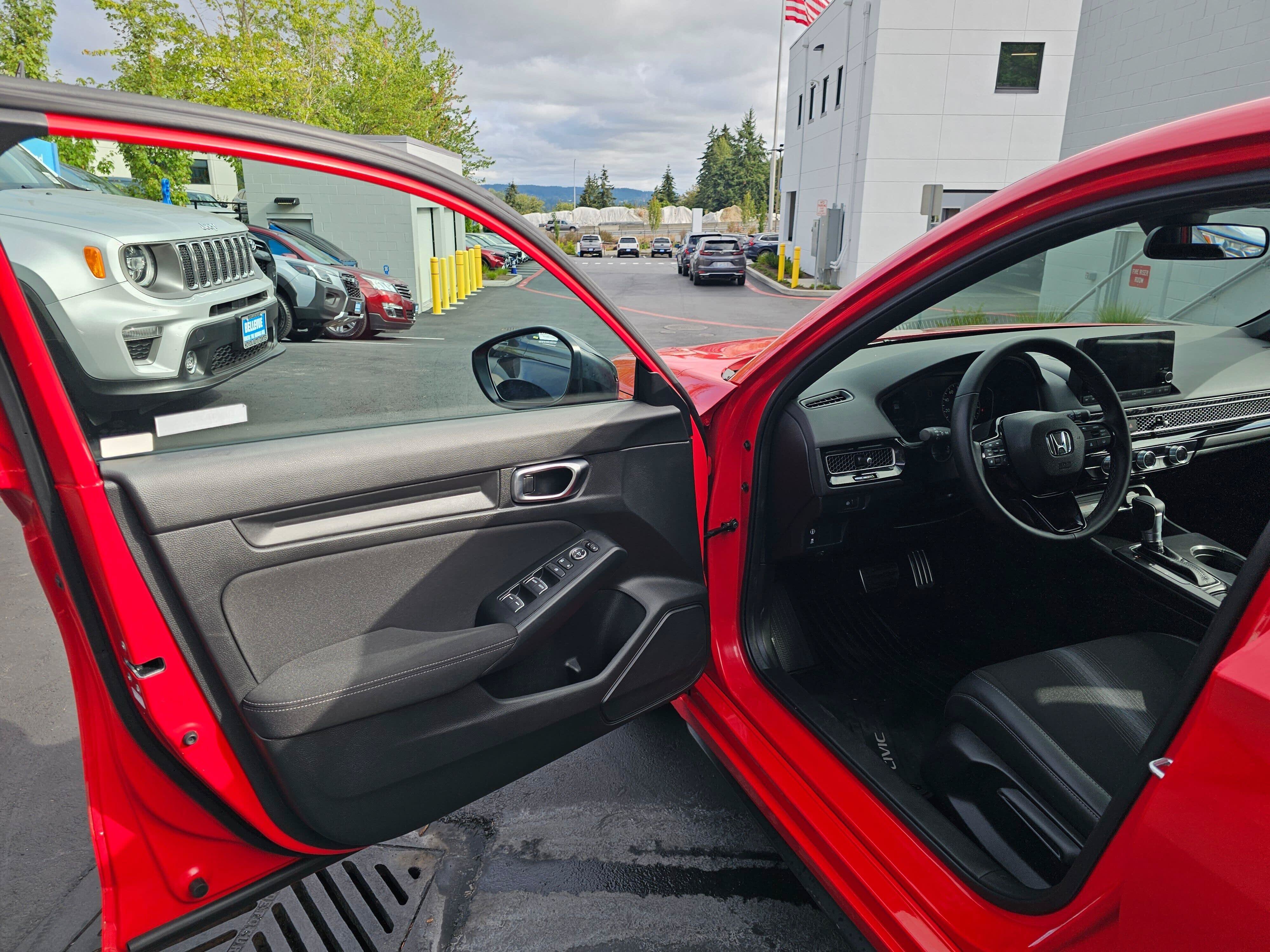 Used 2024 Honda Civic Sport image 23