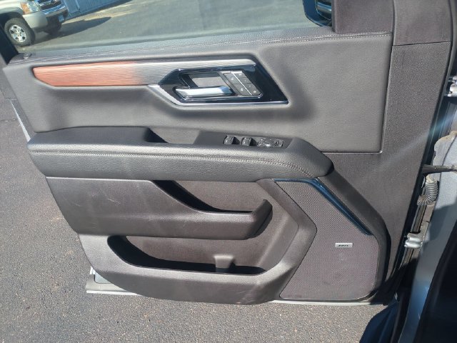 Certified 2025 GMC Yukon Denali AWD/4WD image 11
