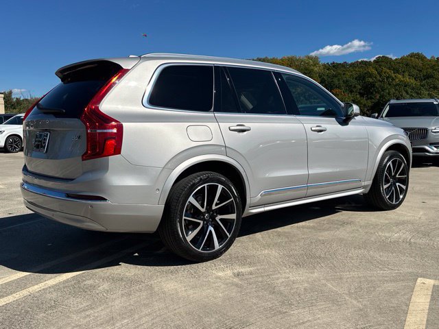 Certified 2024 Volvo XC90 B6 Plus w/ Protection Package Premier AWD/4WD image 9