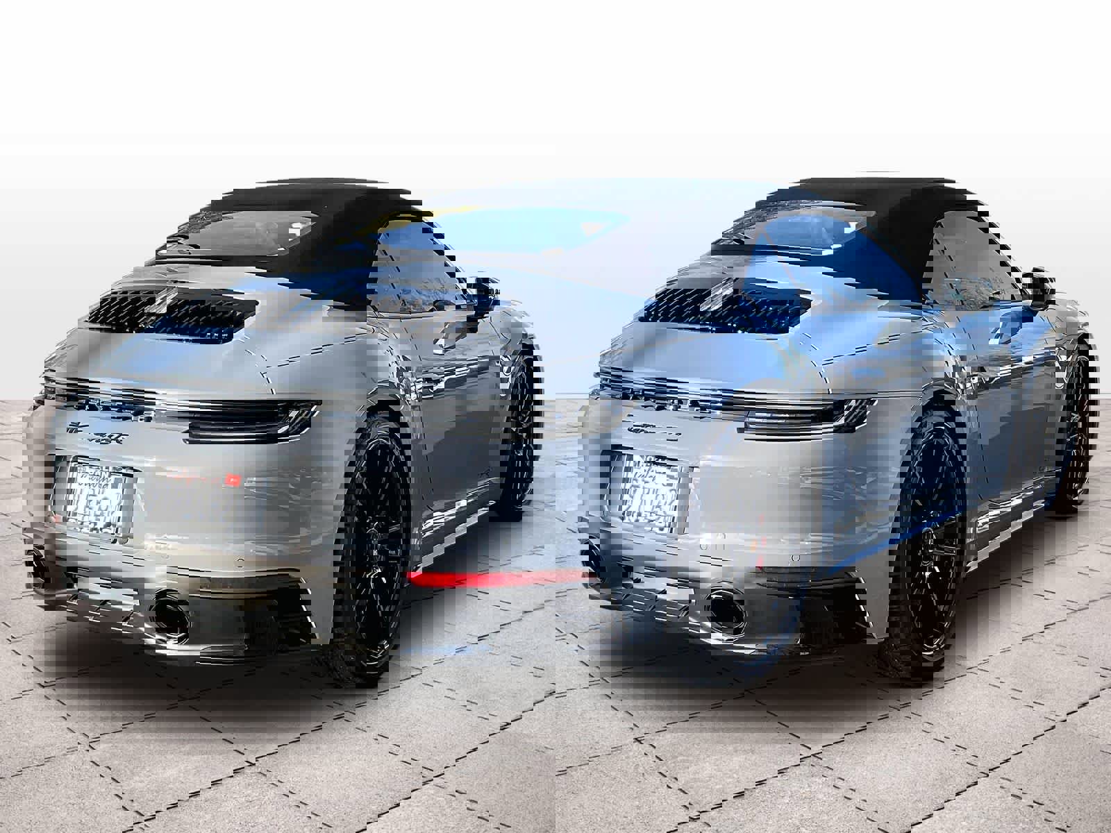 Used 2023 Porsche 911 Carrera GTS w/ Premium Package image 15