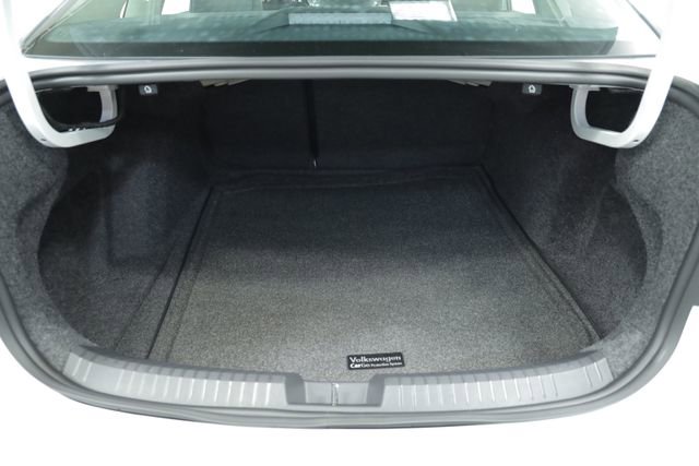 New 2025 Volkswagen Jetta SE image 35