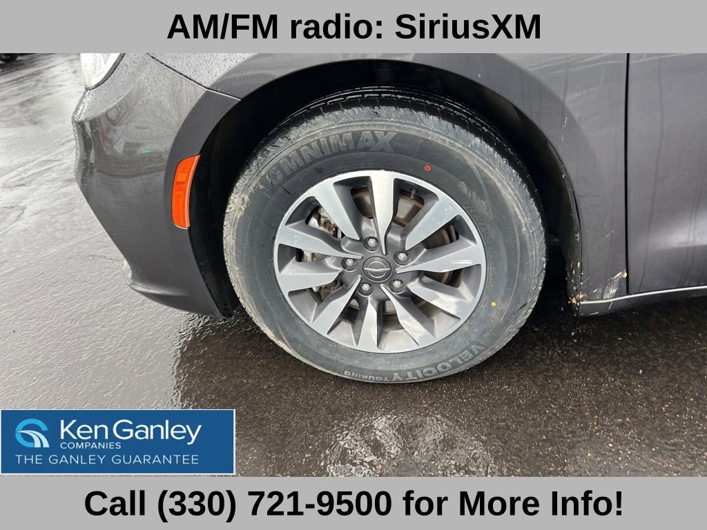 Used 2021 Chrysler Pacifica Touring-L w/ Uconnect Theater Family Group image 16