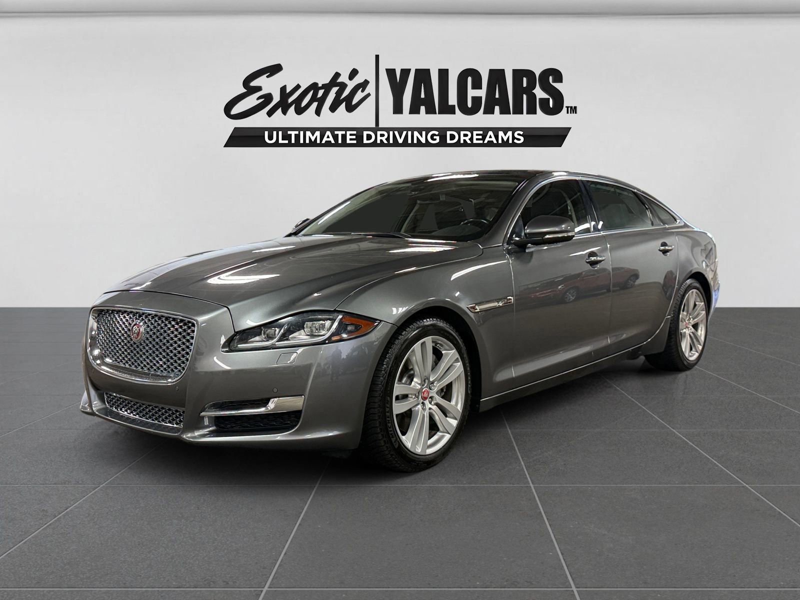 Used 2017 Jaguar XJ L Portfolio AWD/4WD image 1