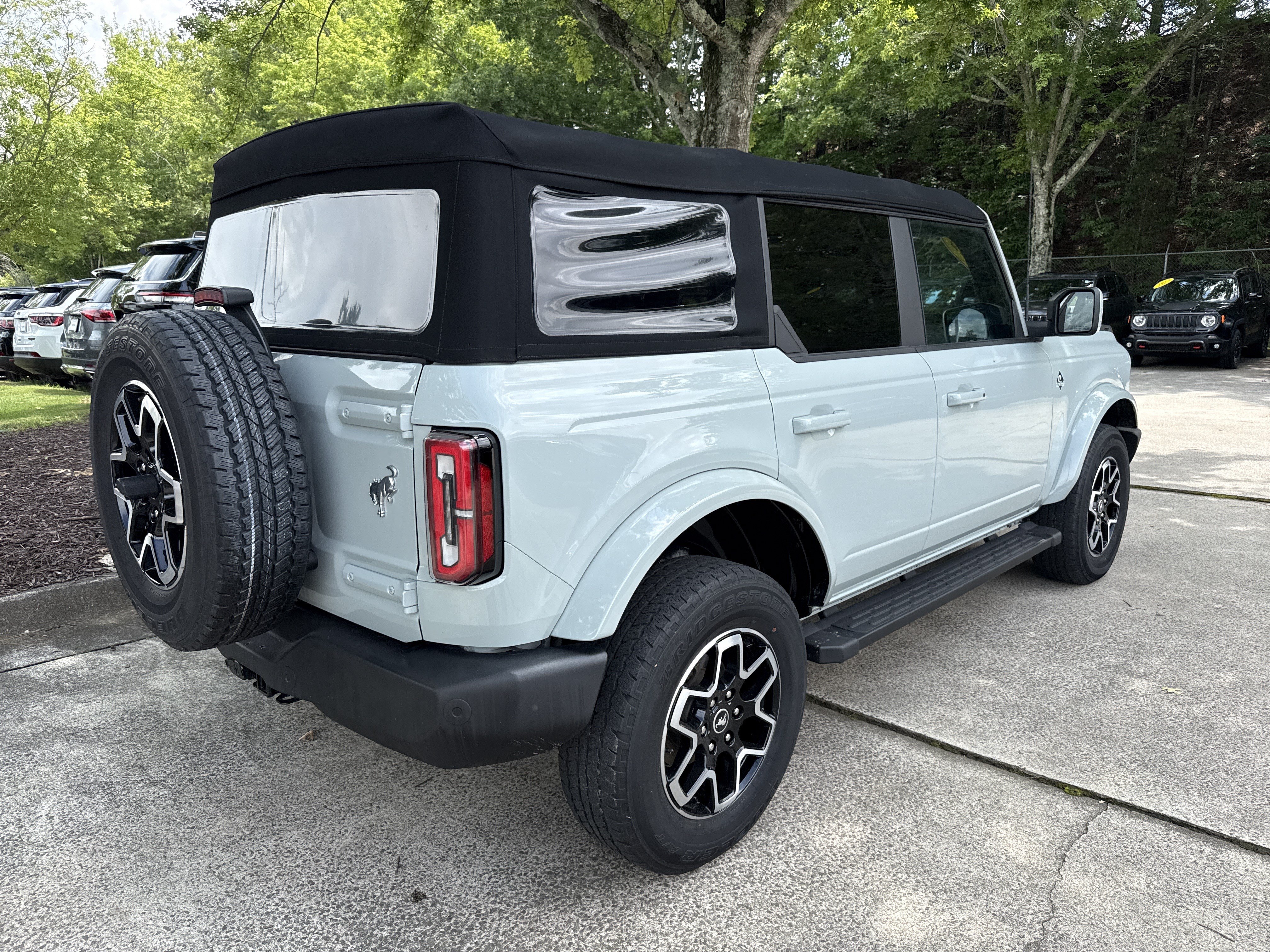 Used 2022 Ford Bronco Outer Banks AWD/4WD image 7