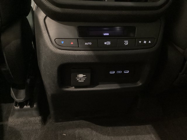 Used 2024 Honda Pilot TrailSport image 20