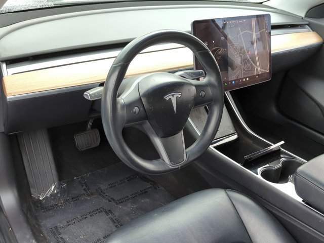 Used 2018 Tesla Model 3 Long Range image 10