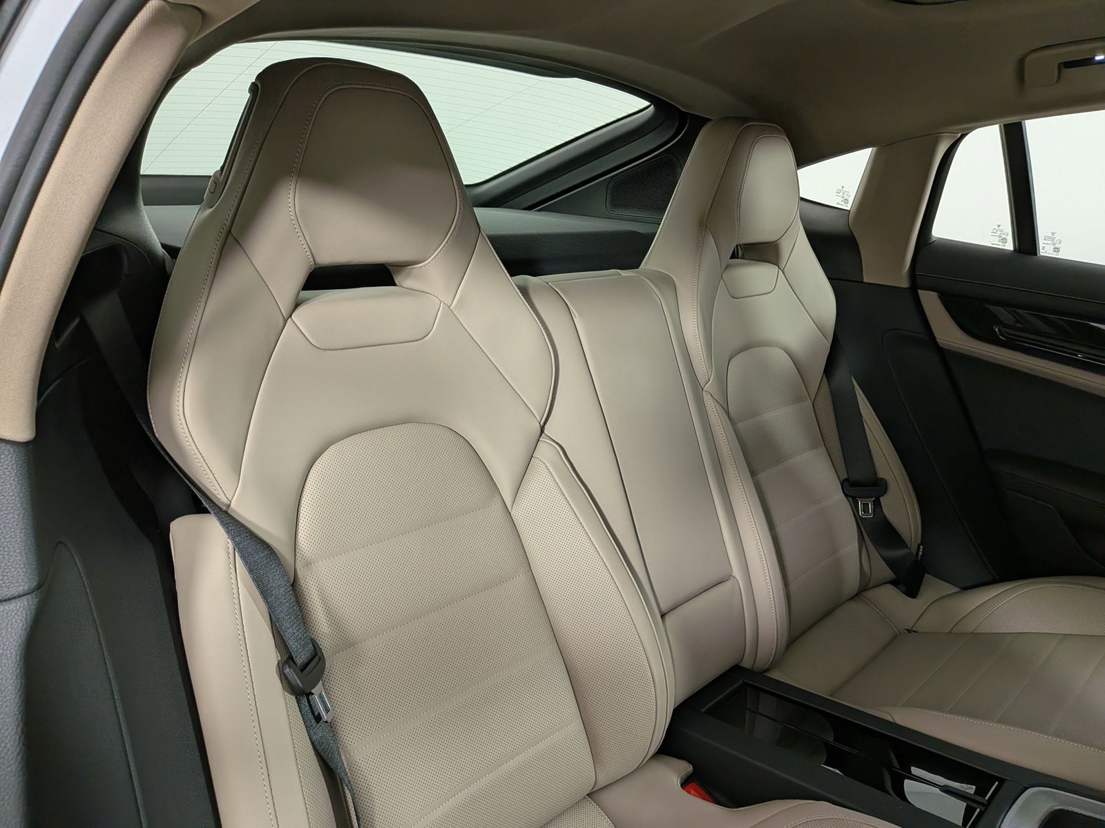 New 2026 Porsche Panamera image 22