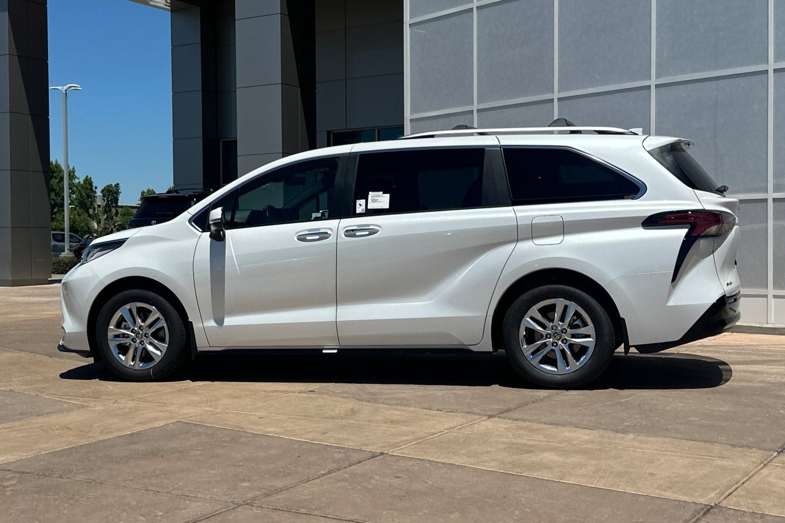 New 2026 Toyota Sienna Limited FWD image 7