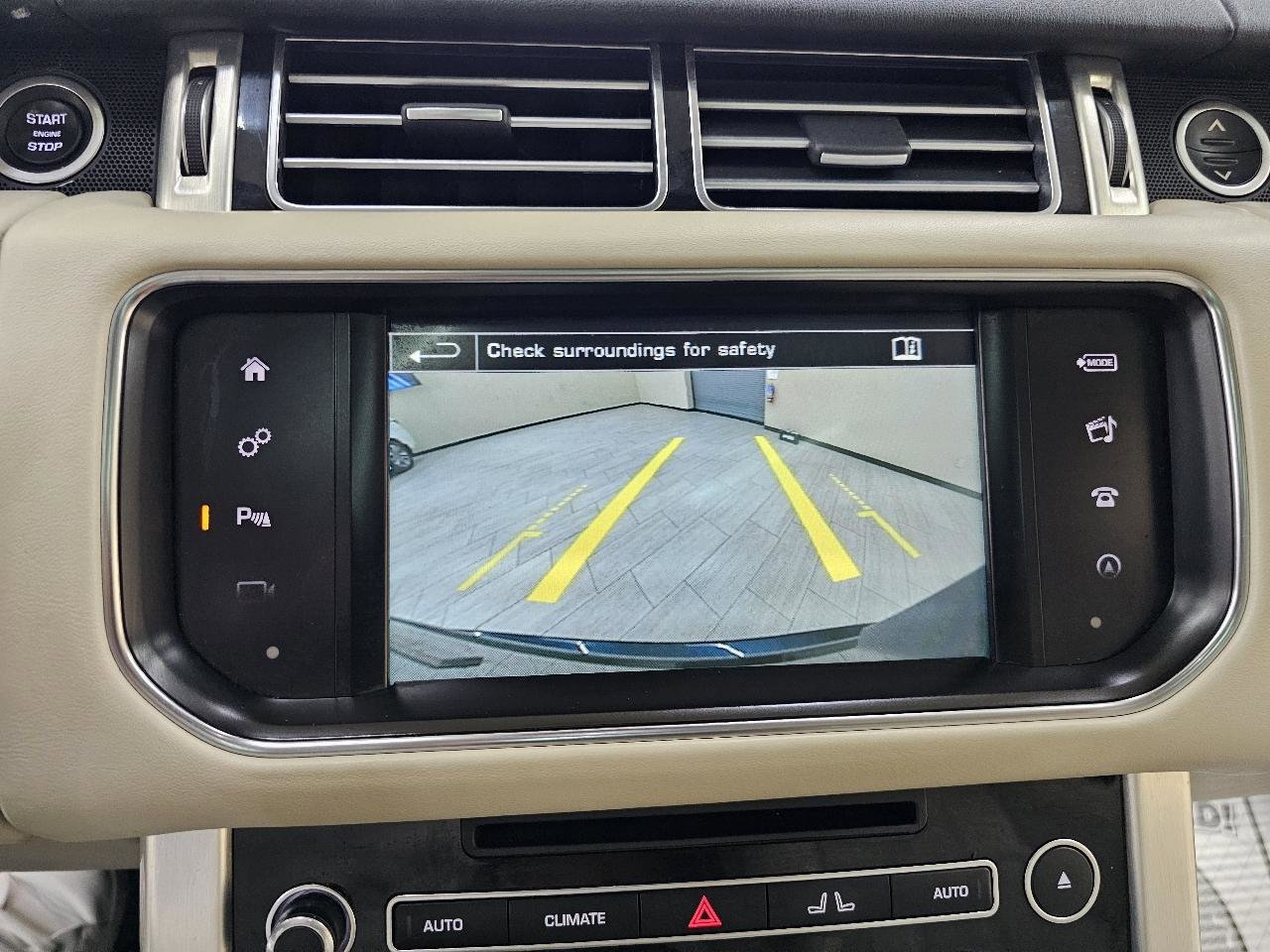 Used 2016 Land Rover Range Rover HSE AWD/4WD image 32
