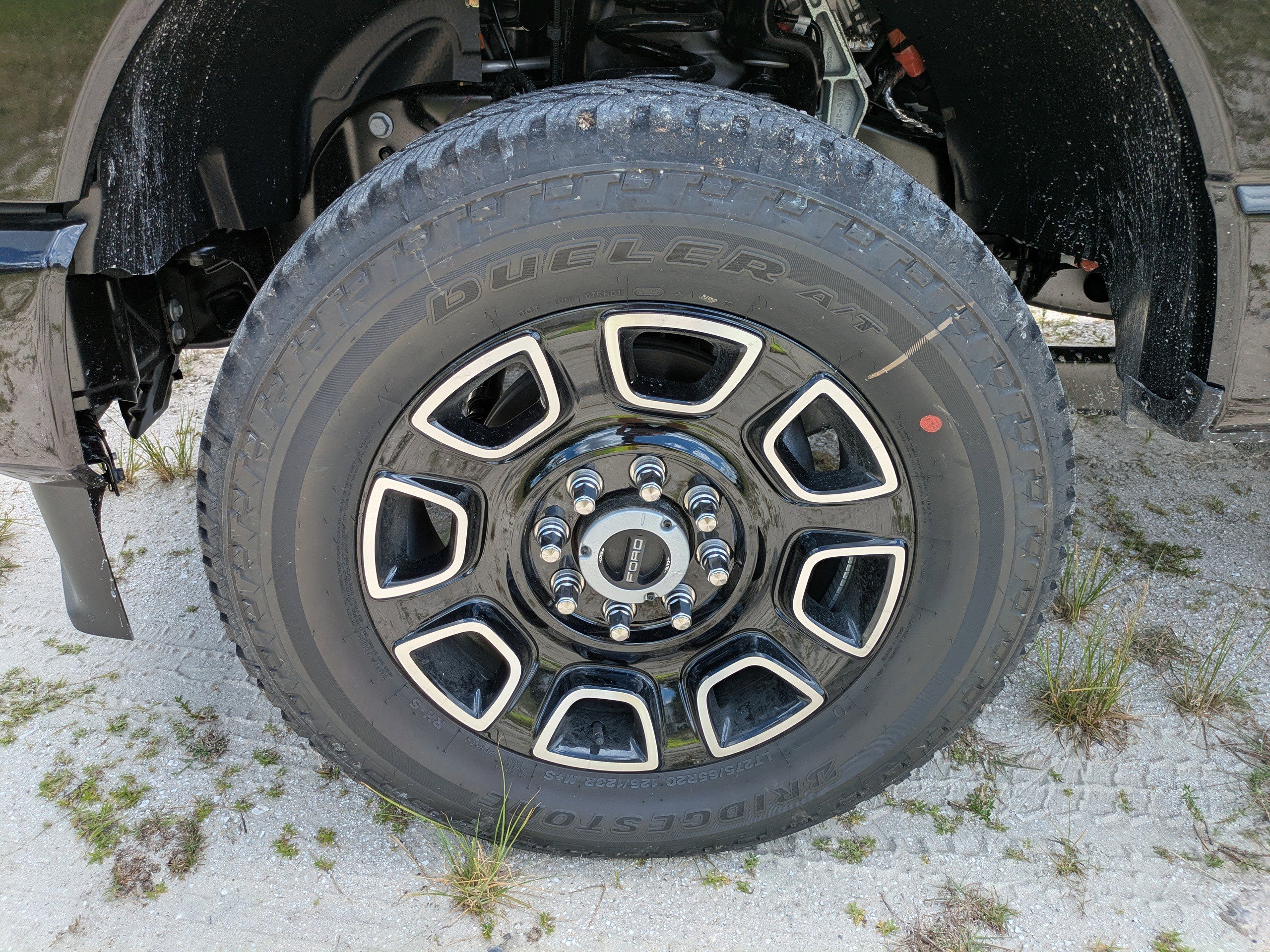New 2025 Ford F350 Platinum w/ FX4 Off-Road Package image 11