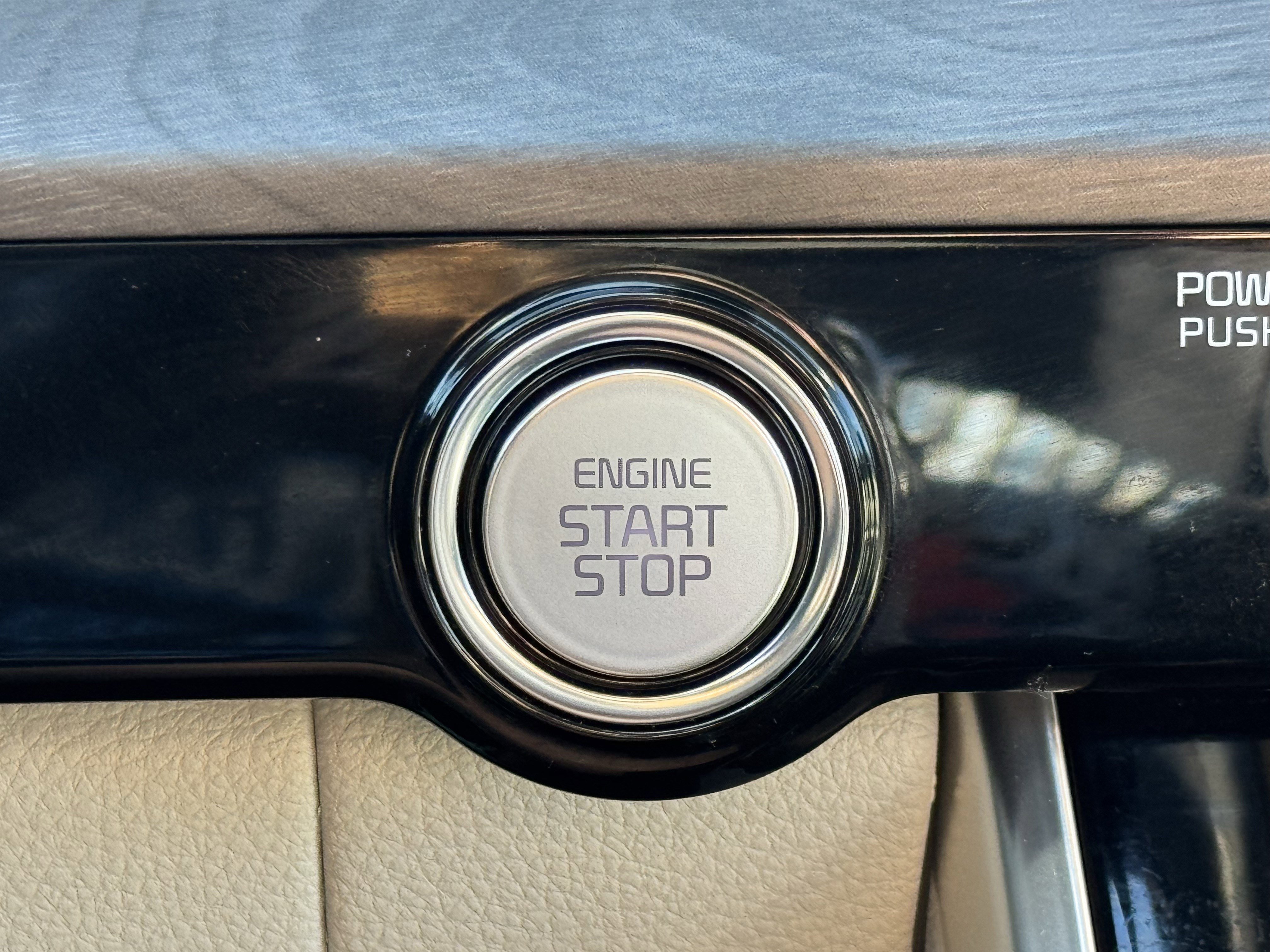 Used 2024 Kia Carnival SX image 22