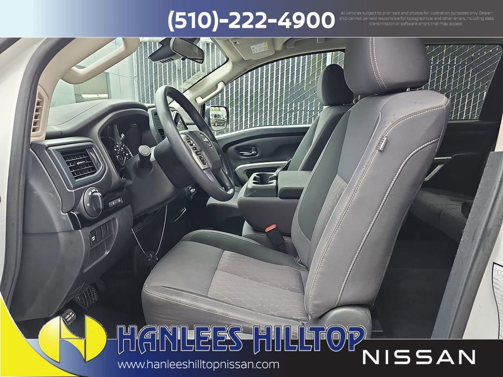 Used 2023 Nissan Titan SV image 34