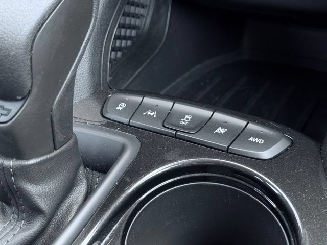 Used 2025 Chevrolet TrailBlazer LT AWD/4WD image 34