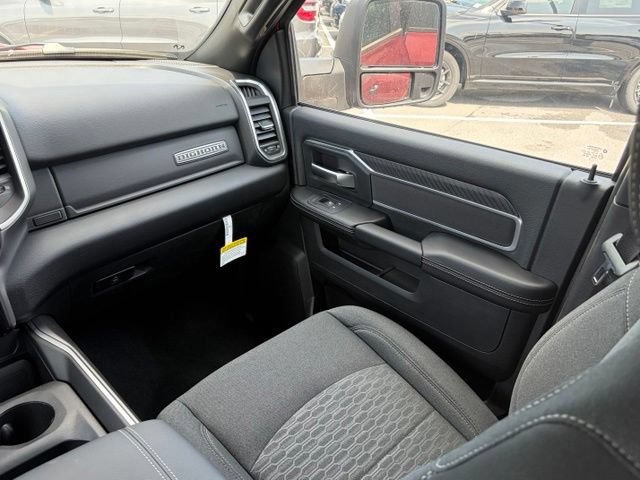 New 2026 RAM 2500 Big Horn AWD/4WD image 36