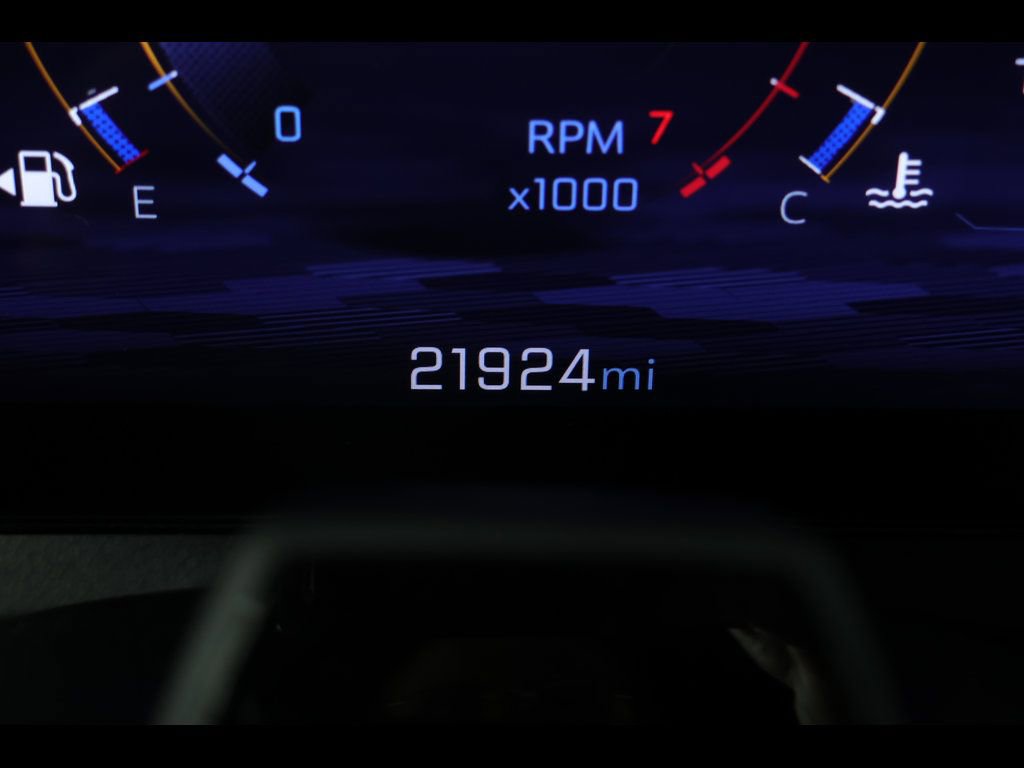 Used 2024 Chevrolet Traverse LT w/ Enhanced Driving Package image 26