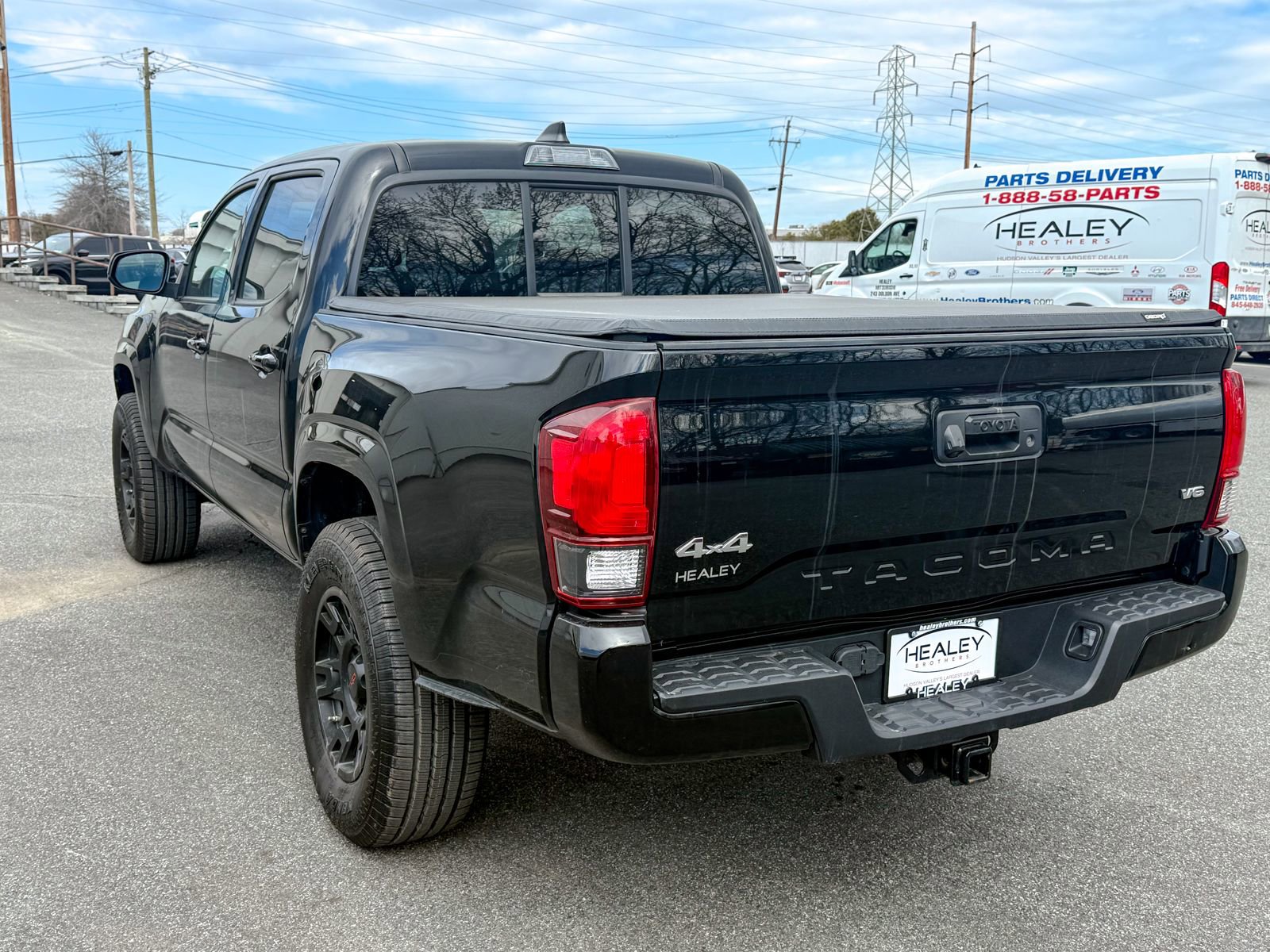 Used 2021 Toyota Tacoma SR image 5