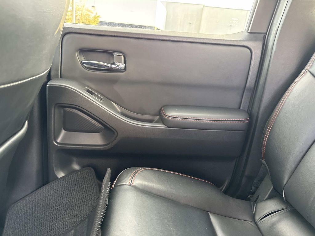 Used 2024 Nissan Frontier PRO-4X w/ Pro Premium Package image 19