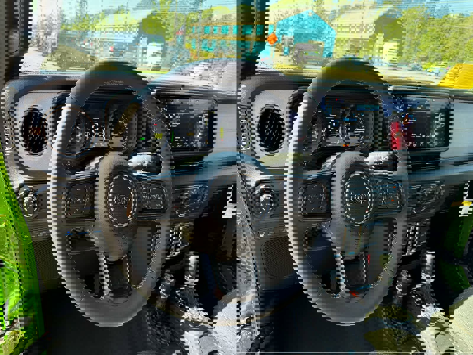 Used 2025 Jeep Wrangler Sport S image 15