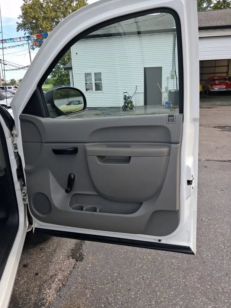 Used 2013 Chevrolet Silverado 1500 W/T AWD/4WD image 46