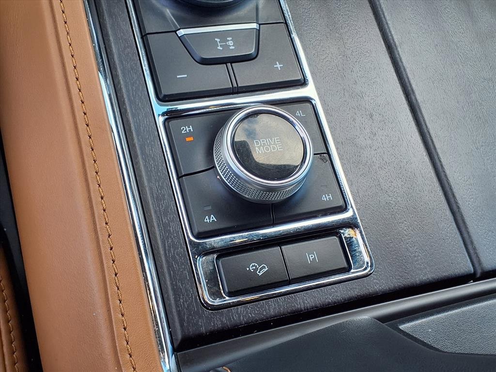 Used 2023 Ford Expedition Max Platinum image 34