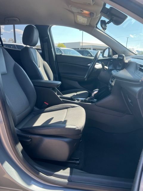 Used 2025 Buick Encore GX Preferred FWD image 32
