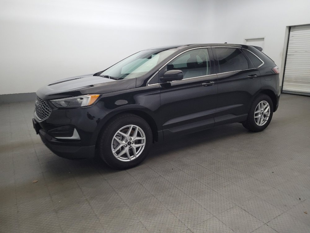 Used 2023 Ford Edge SEL image 2