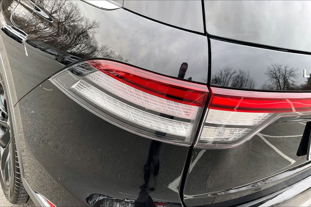 Used 2025 Lincoln Aviator Reserve w/ Illumination Package image 23