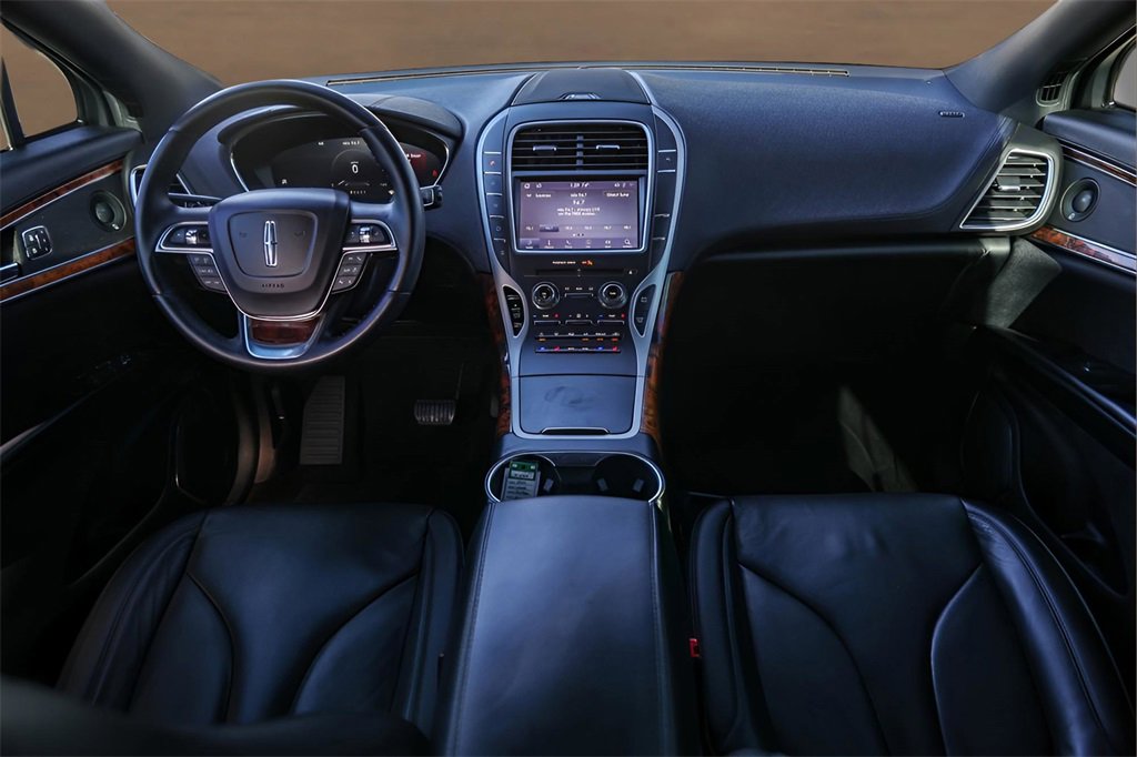 Used 2020 Lincoln Nautilus Reserve w/ Monochromatic Package image 24