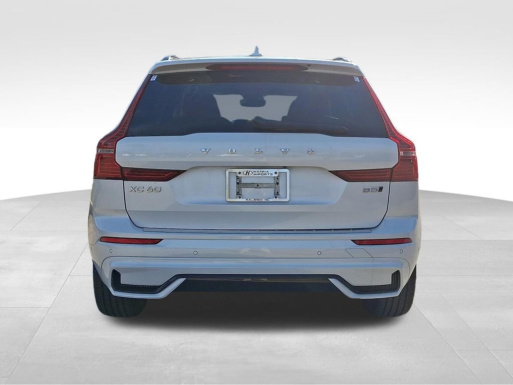Used 2024 Volvo XC60 B5 Plus w/ Protection Package Premier AWD/4WD image 5
