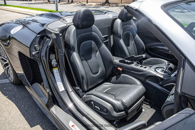 Used 2014 Audi R8 V10 w/ Full Leather Package AWD/4WD image 39