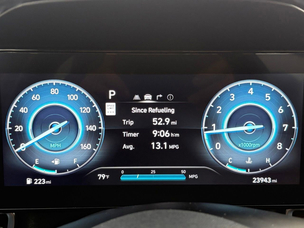 Used 2025 Hyundai Elantra Limited FWD image 17