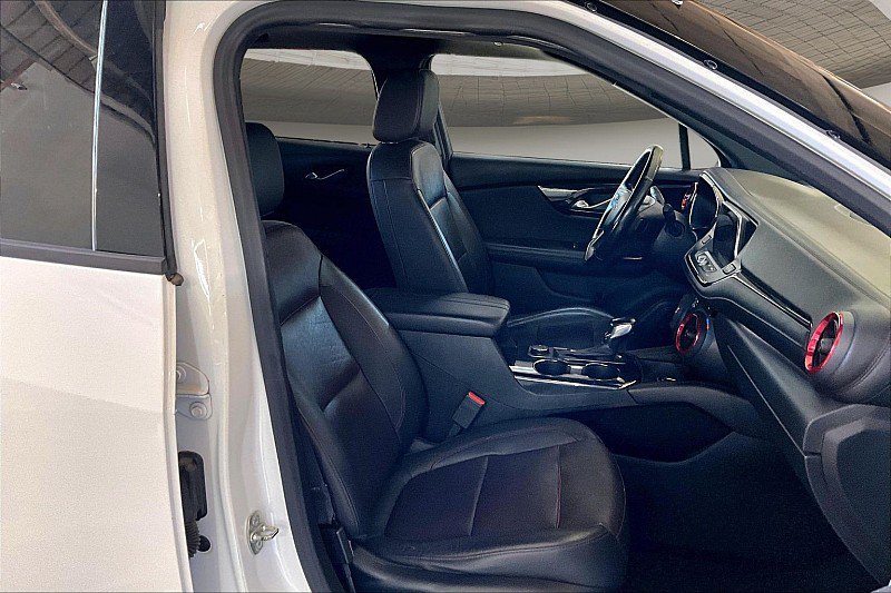 Used 2019 Chevrolet Blazer RS w/ Sun and Wheels Package FWD image 6