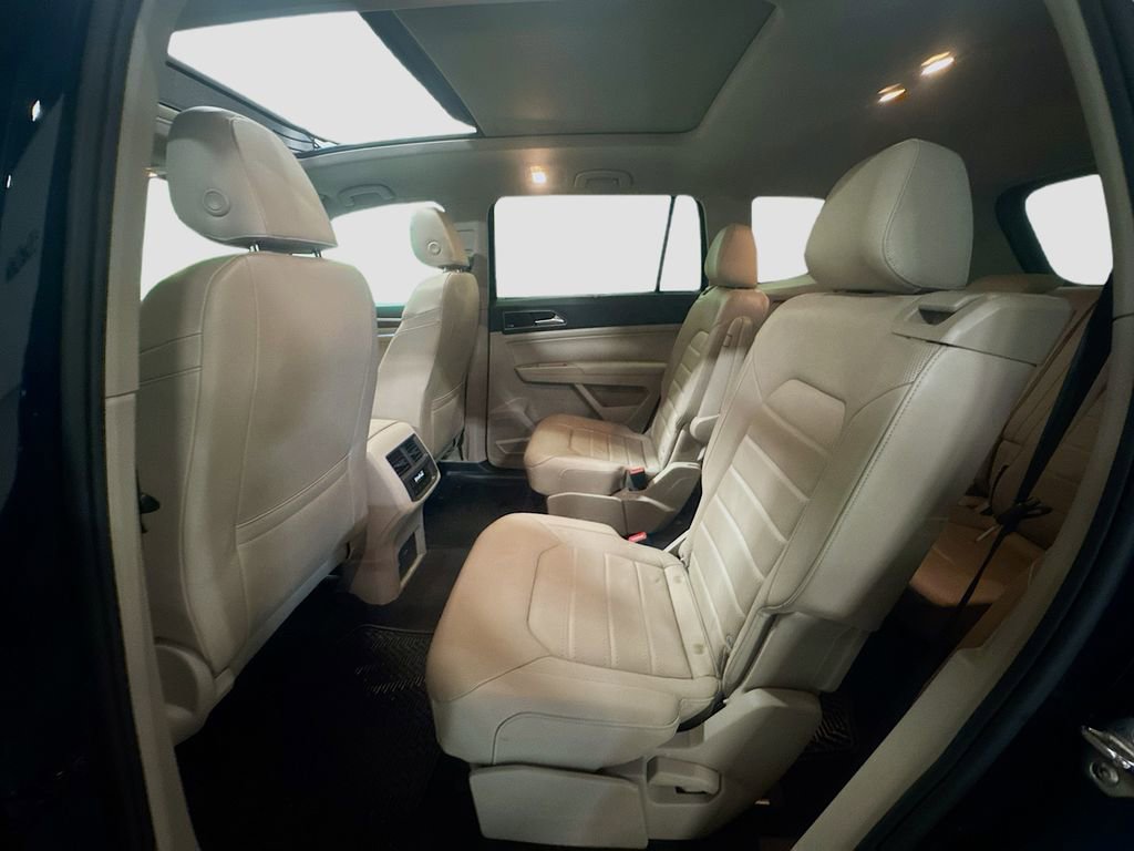 Used 2018 Volkswagen Atlas SEL Premium image 32