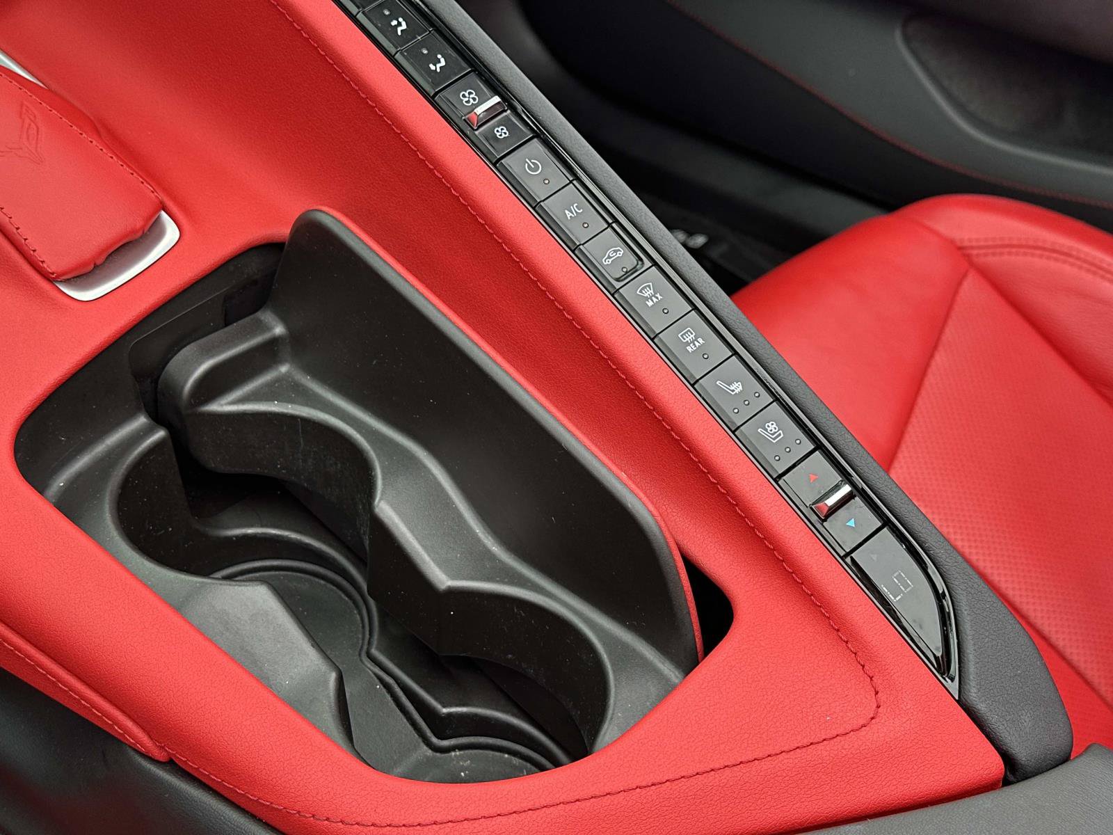 Certified 2020 Chevrolet Corvette Stingray Preferred Conv w/ 2LT Preferred Equipment Group RWD image 31