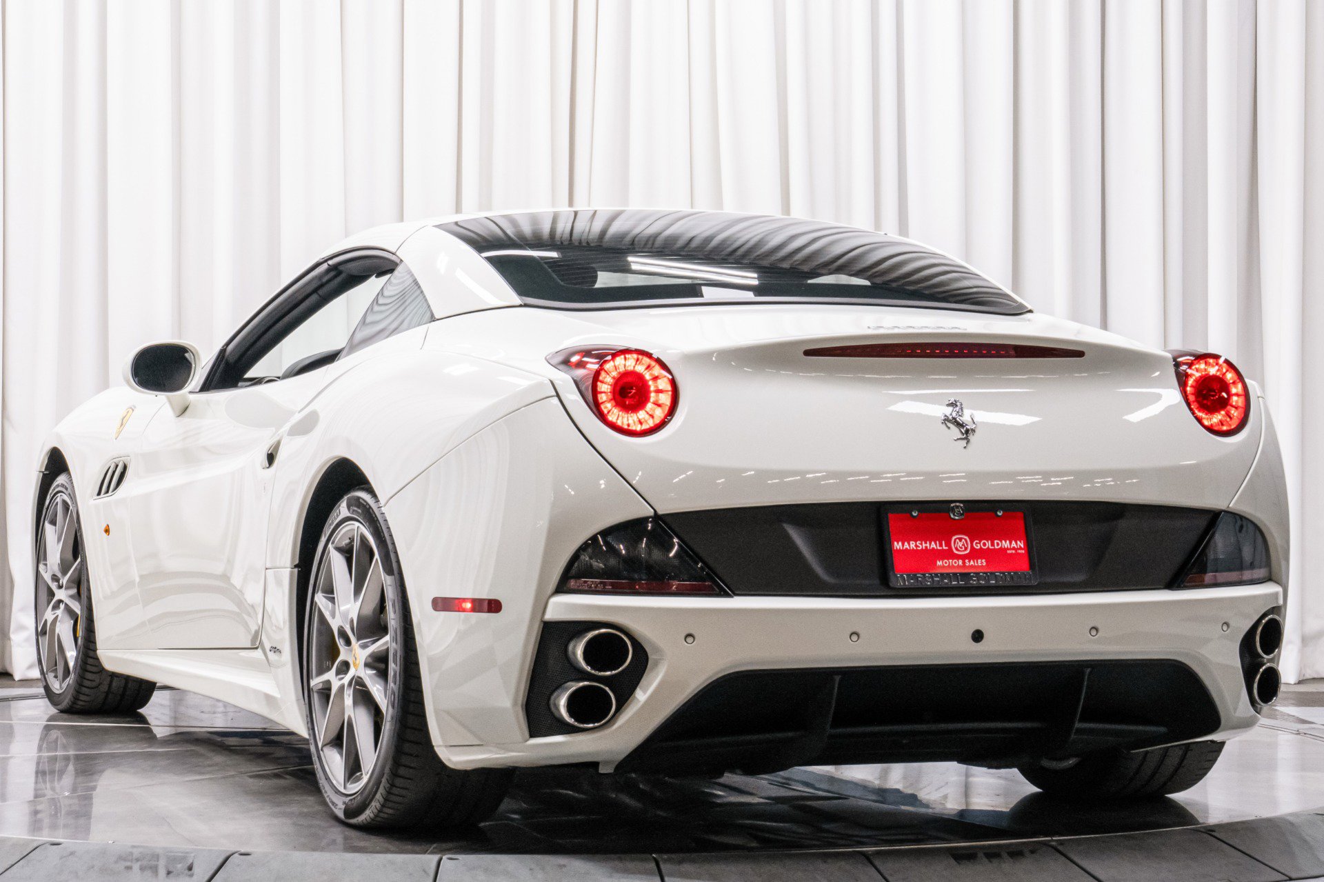 Used 2014 Ferrari California image 42